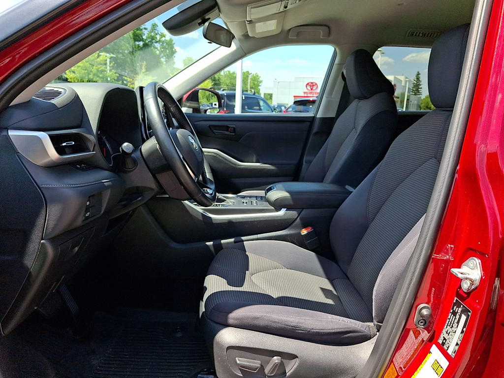 Thumbnail: 2020 Toyota Highlander - 10