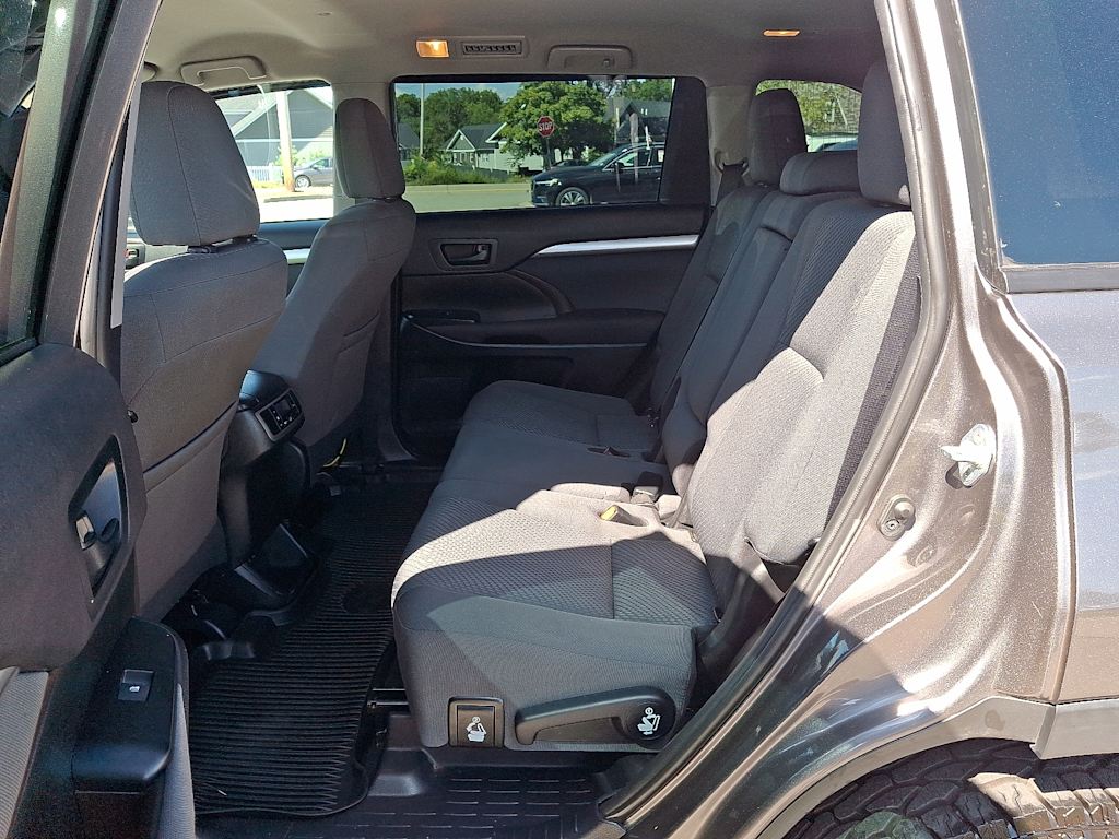 Thumbnail: 2019 Toyota Highlander - 10