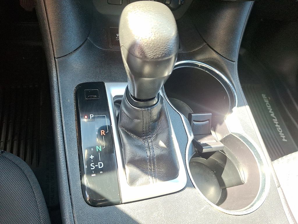 Thumbnail: 2019 Toyota Highlander - 12