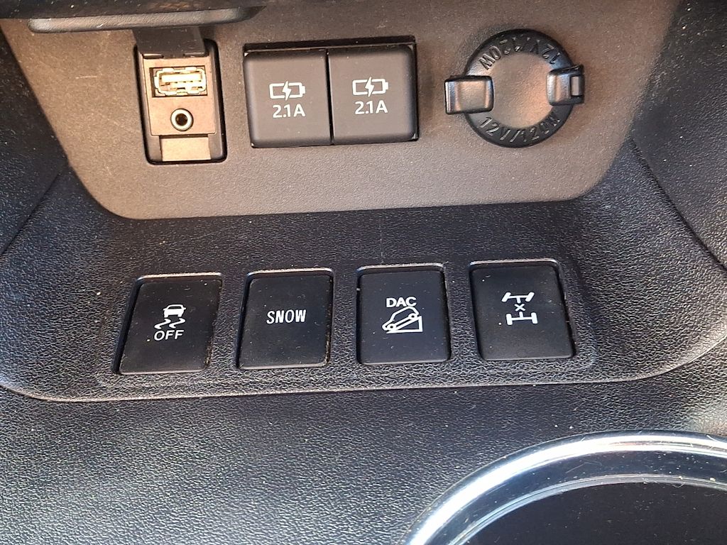 Thumbnail: 2019 Toyota Highlander - 27