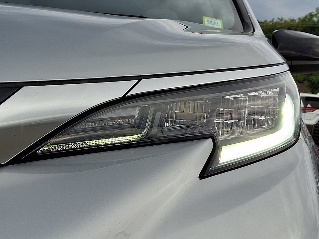 Thumbnail: 2023 Toyota Sienna - 19