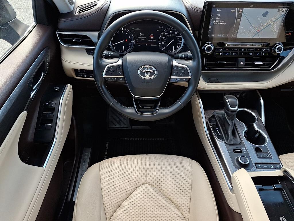 Thumbnail: 2020 Toyota Highlander - 2