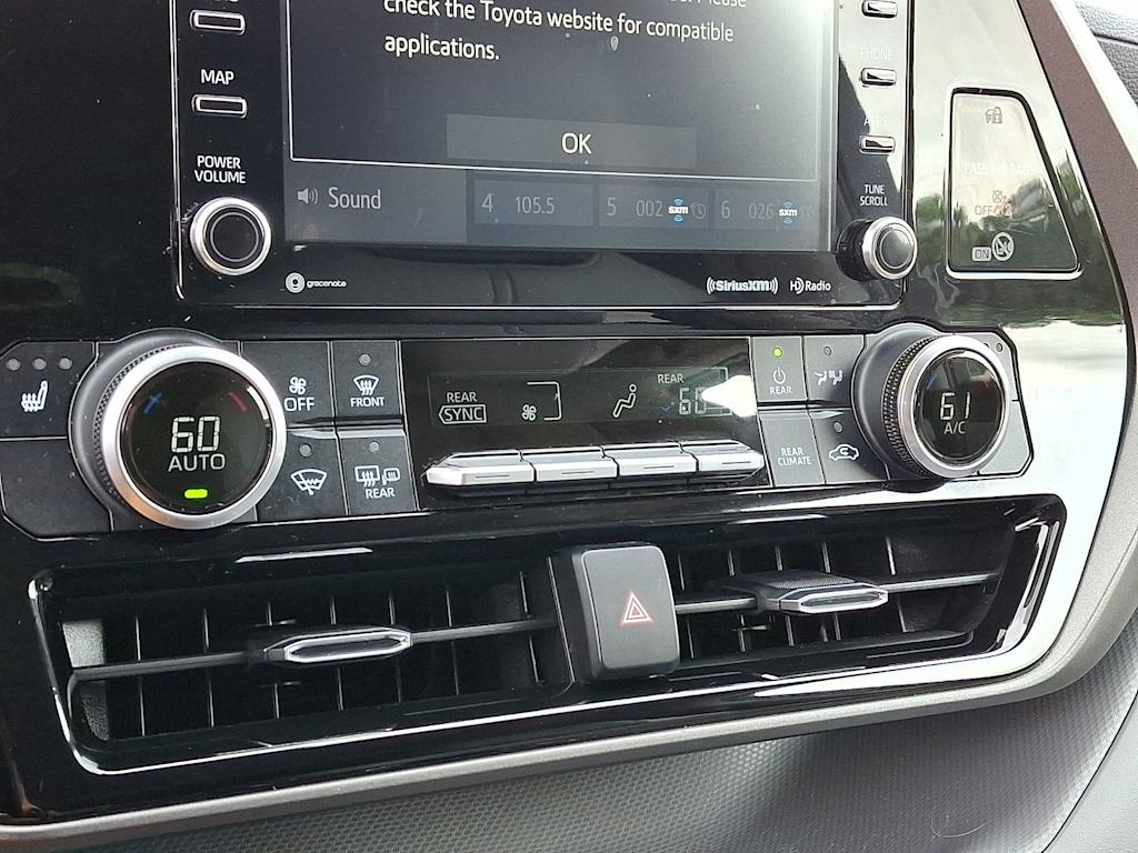 Thumbnail: 2021 Toyota Highlander - 12