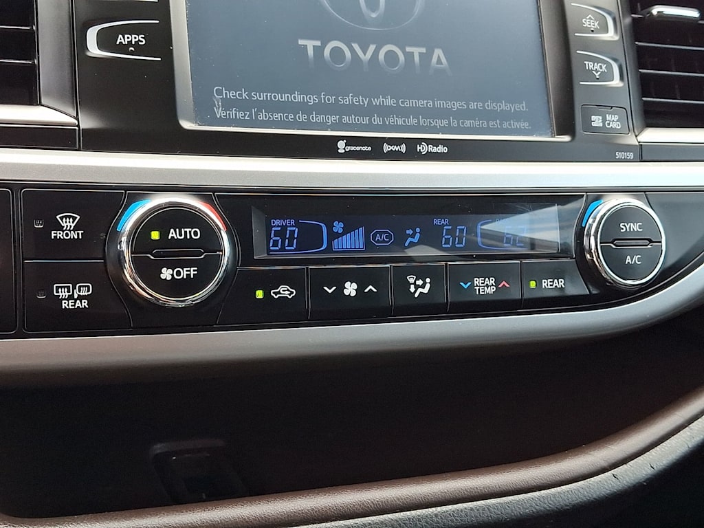 Thumbnail: 2016 Toyota Highlander - 12