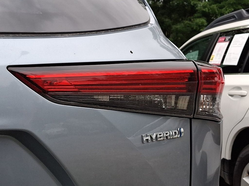 Thumbnail: 2023 Toyota Highlander - 7