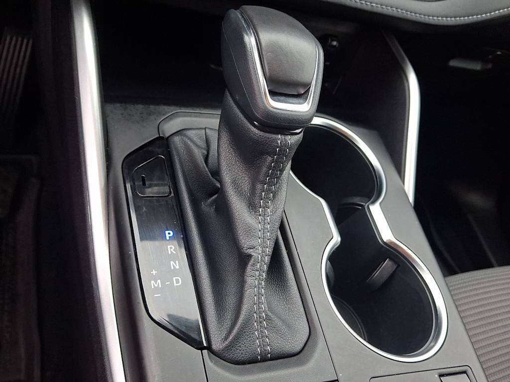 Thumbnail: 2023 Toyota Highlander - 12