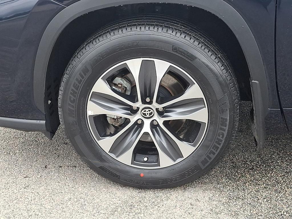 Thumbnail: 2026 Toyota Highlander - 8