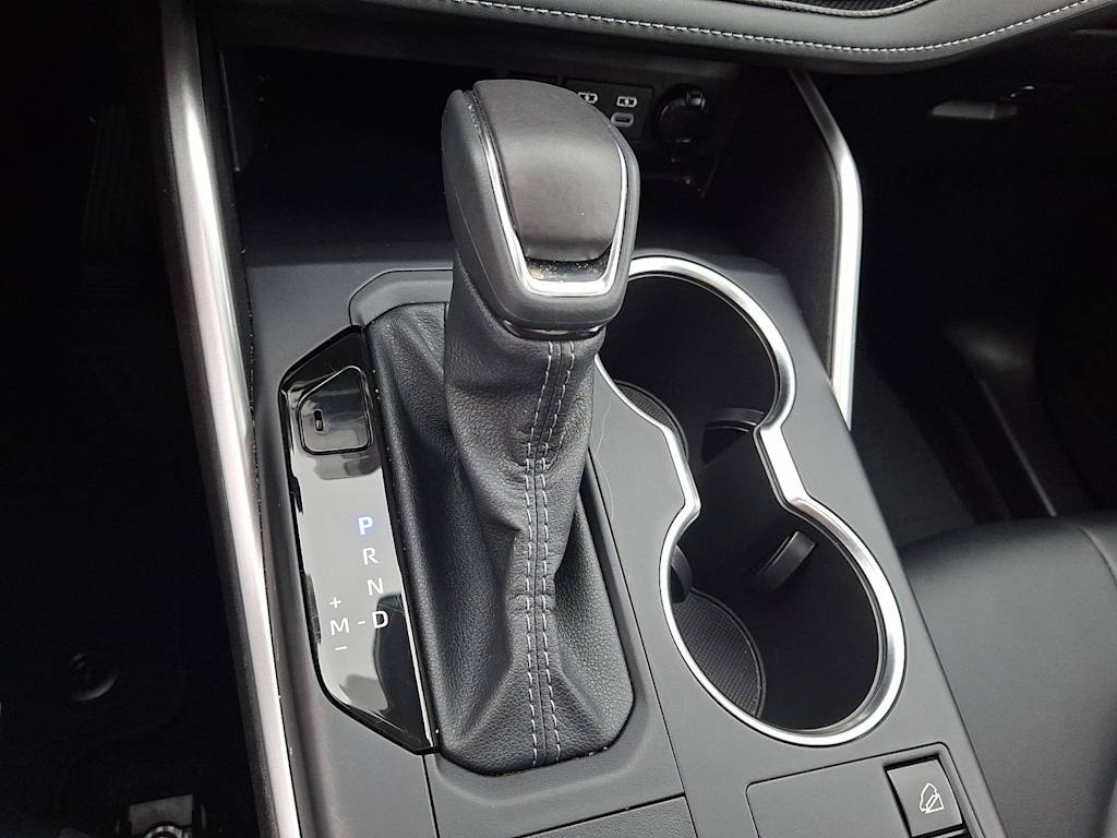 Thumbnail: 2026 Toyota Highlander - 12