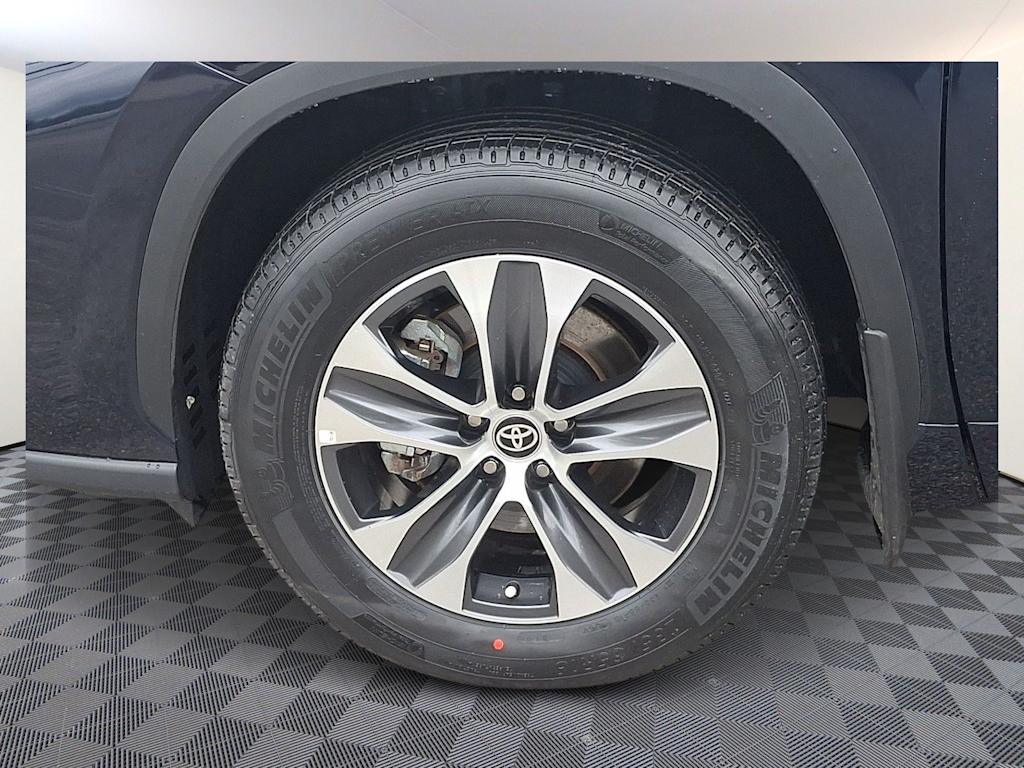 Thumbnail: 2026 Toyota Highlander - 7