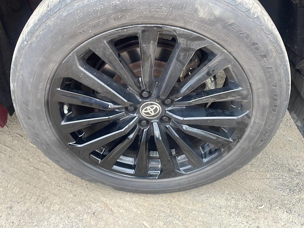 Thumbnail: 2023 Toyota Highlander - 6