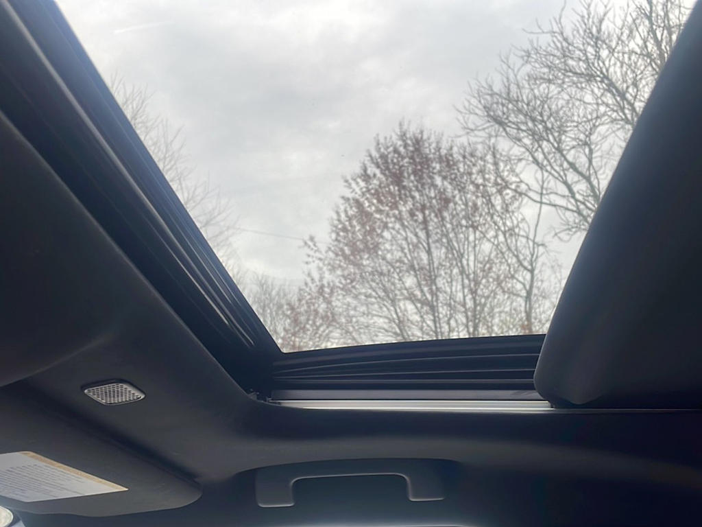 Thumbnail: 2023 Toyota Highlander - 20