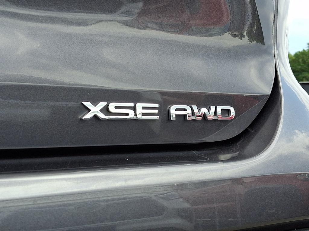 Thumbnail: 2023 Toyota Highlander - 34