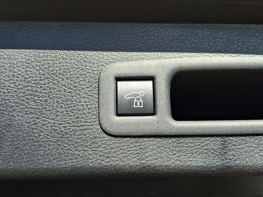 Thumbnail: 2026 Toyota Sienna - 31