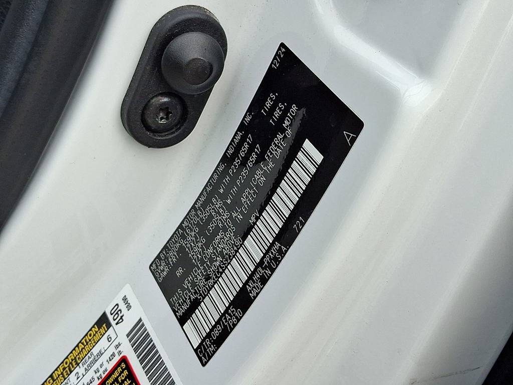 Thumbnail: 2025 Toyota Sienna - 16