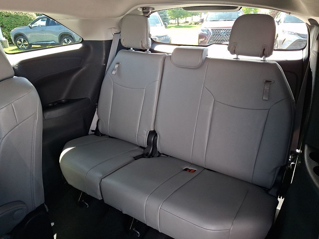 Thumbnail: 2025 Toyota Sienna - 19