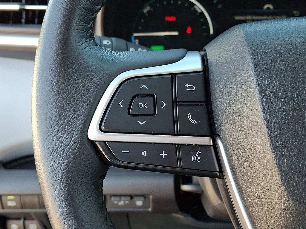 Thumbnail: 2025 Toyota Sienna - 25