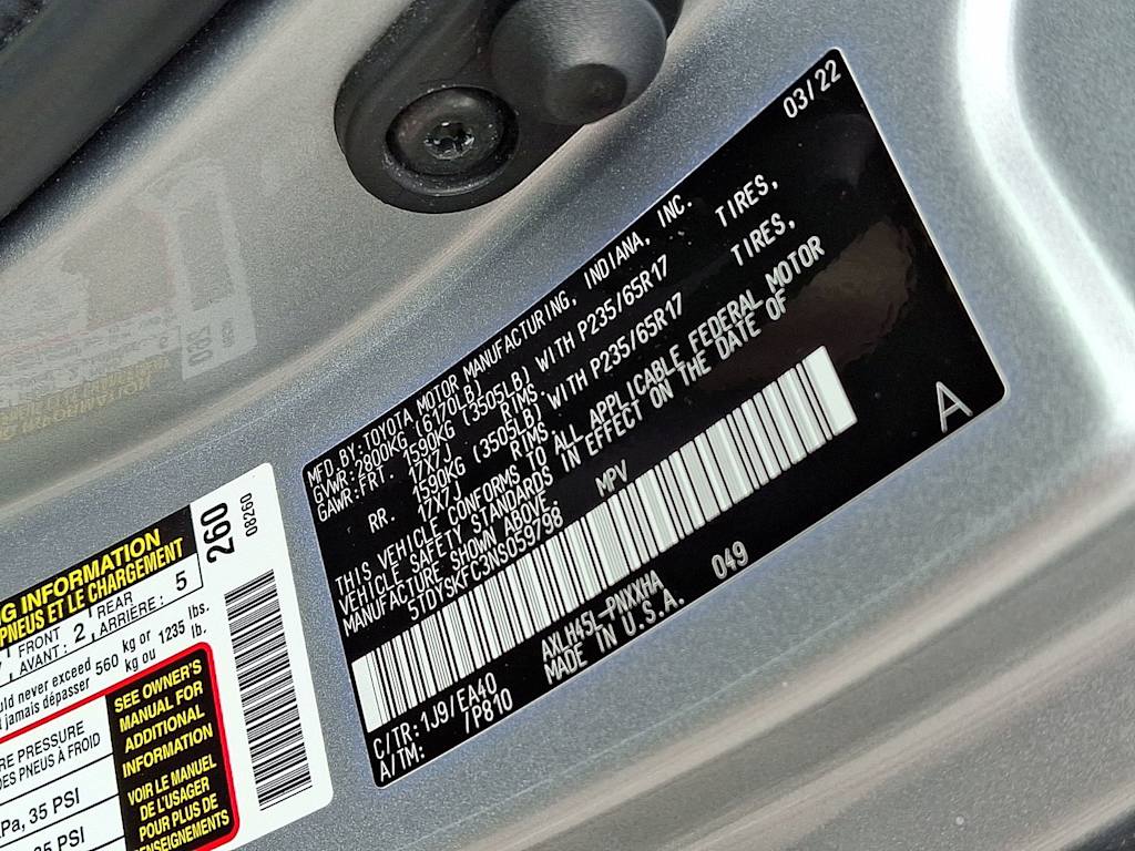 Thumbnail: 2022 Toyota Sienna - 16