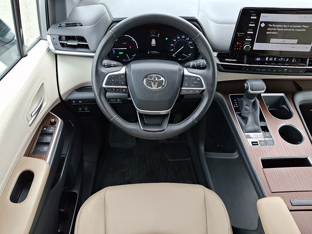Thumbnail: 2022 Toyota Sienna - 2