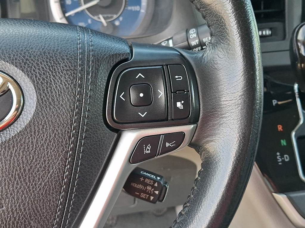 Thumbnail: 2020 Toyota Sienna - 29