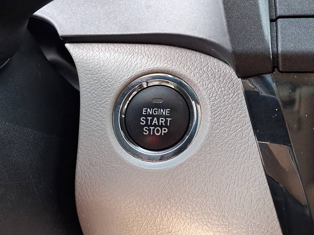 Thumbnail: 2020 Toyota Sienna - 30