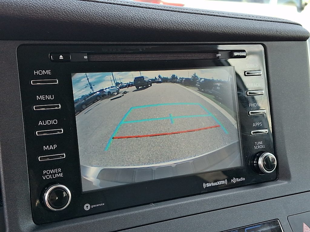 Thumbnail: 2020 Toyota Sienna - 27
