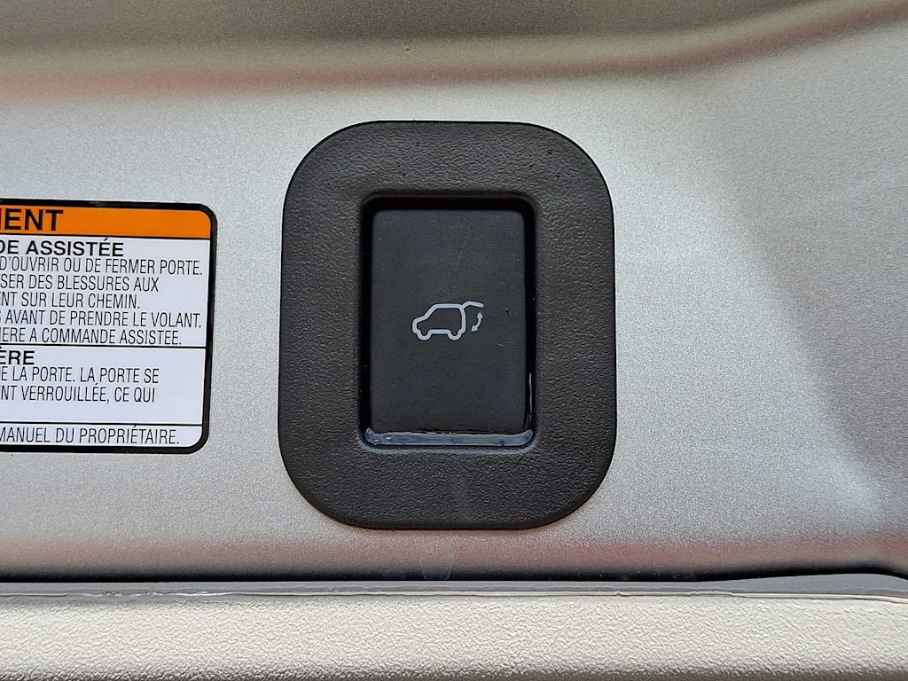 Thumbnail: 2020 Toyota Sienna - 33