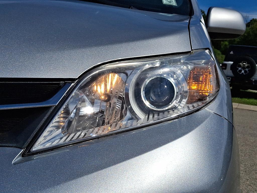 Thumbnail: 2020 Toyota Sienna - 19