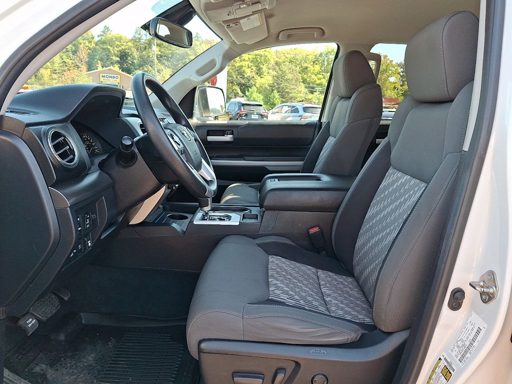 Thumbnail: 2020 Toyota Tundra - 10