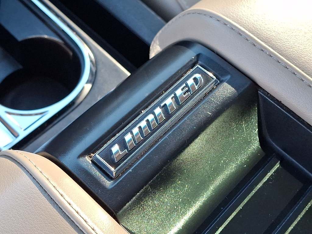 Thumbnail: 2015 Toyota Tundra - 7