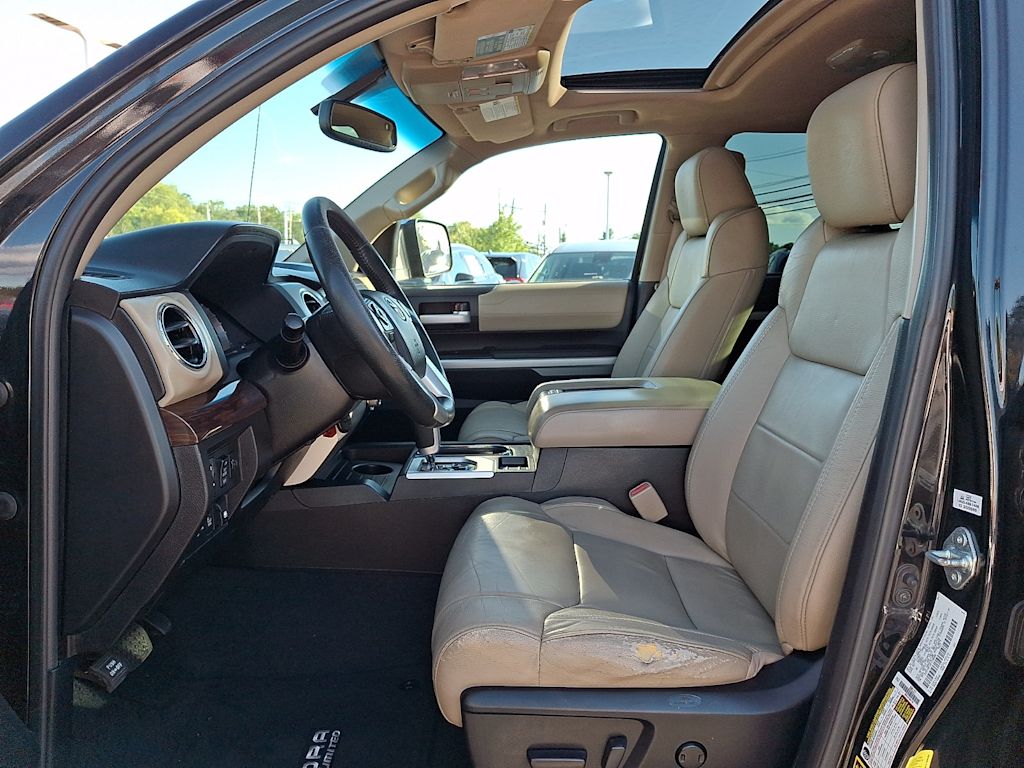 Thumbnail: 2015 Toyota Tundra - 10