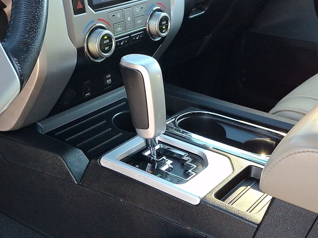 Thumbnail: 2015 Toyota Tundra - 13