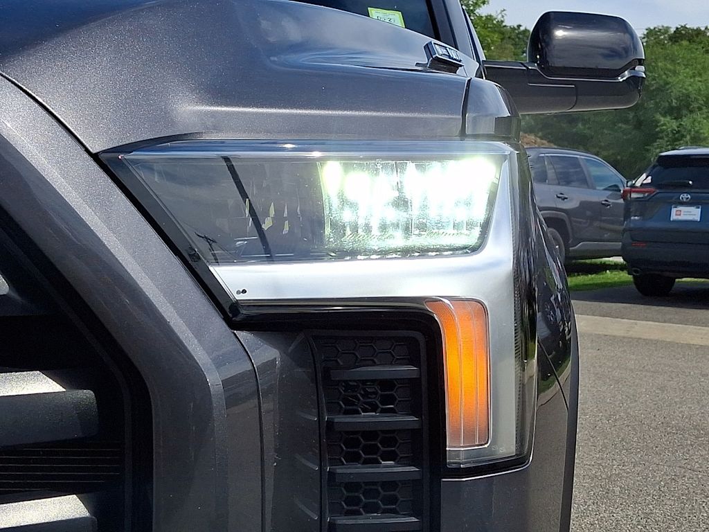 Thumbnail: 2025 Toyota Tundra - 19
