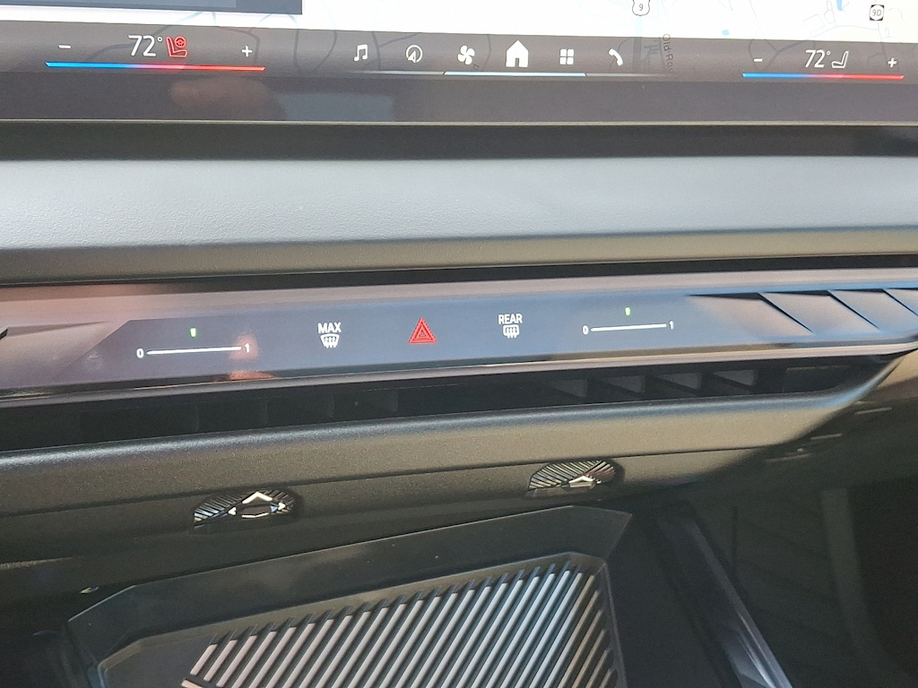 Thumbnail: 2025 BMW X3 - 12