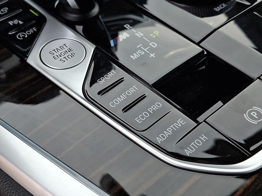 Thumbnail: 2021 BMW X7 - 27