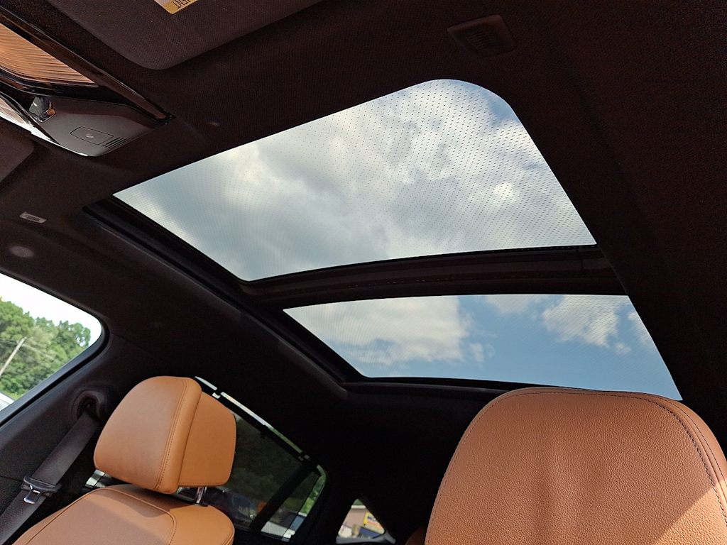 Thumbnail: 2021 BMW X6 - 21
