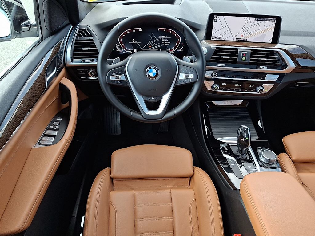 Thumbnail: 2021 BMW X3 - 2