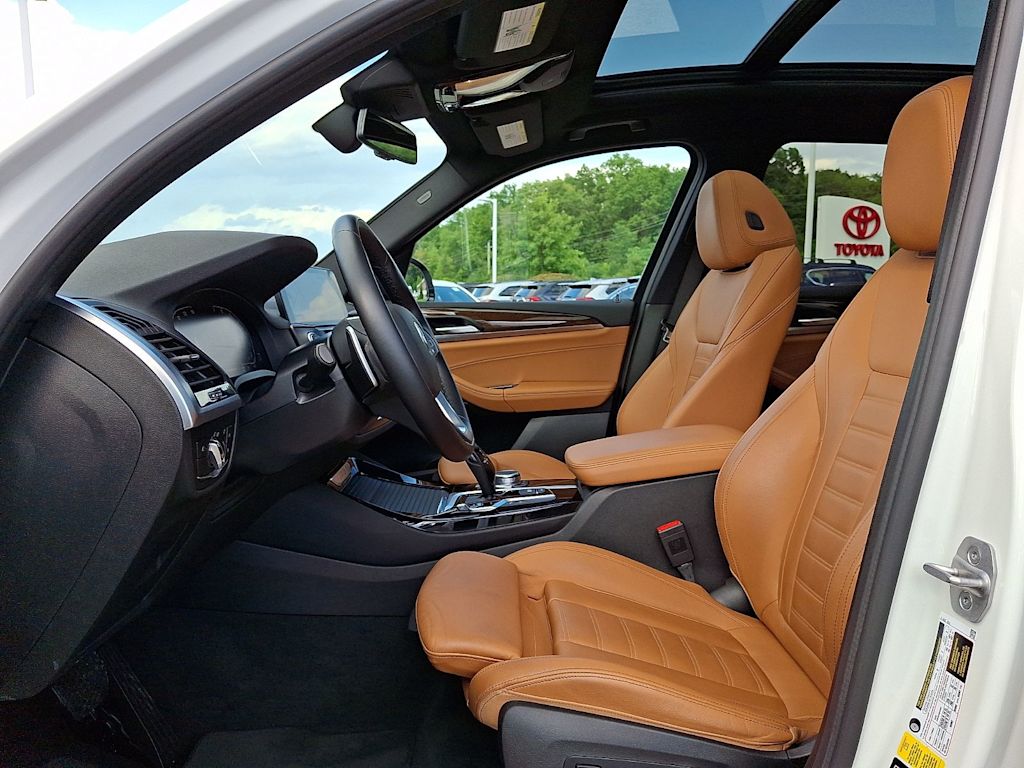 Thumbnail: 2021 BMW X3 - 10