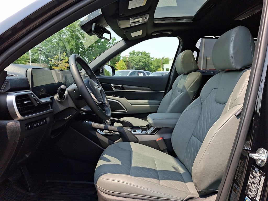 Thumbnail: 2024 Kia Telluride - 10