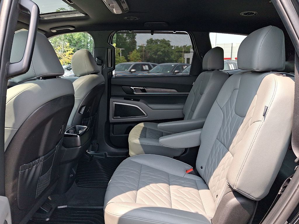 Thumbnail: 2024 Kia Telluride - 18