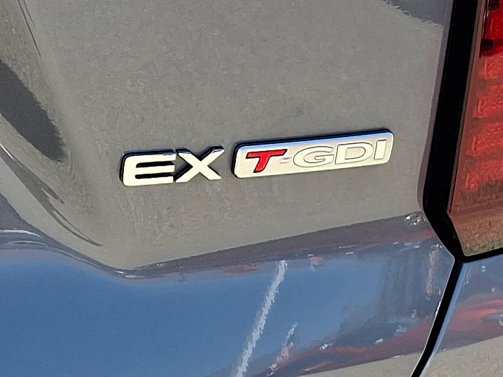 2021 Kia Sorento EX 32