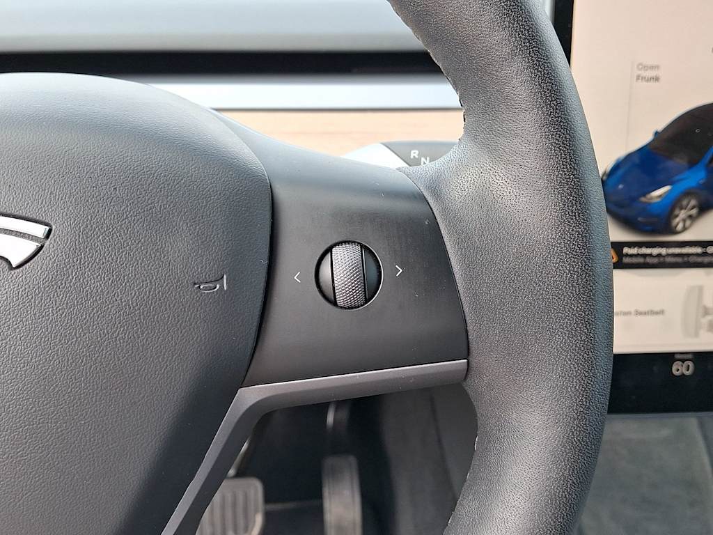 Thumbnail: 2023 Tesla Model Y - 28