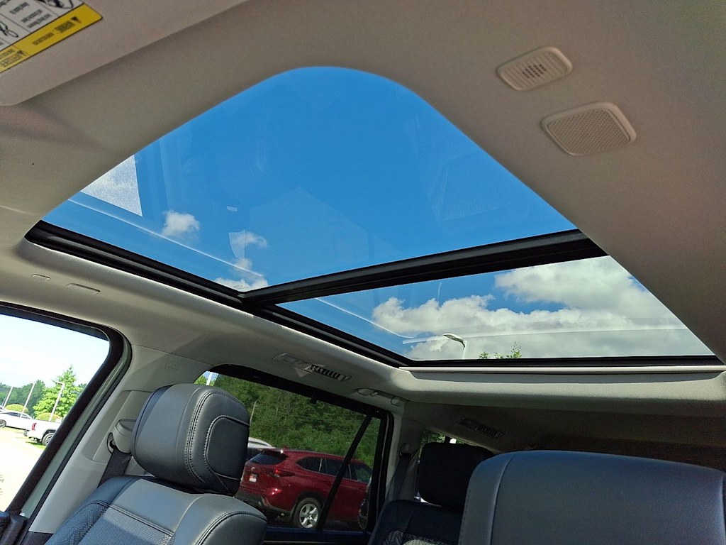 Thumbnail: 2024 Toyota Sequoia - 24