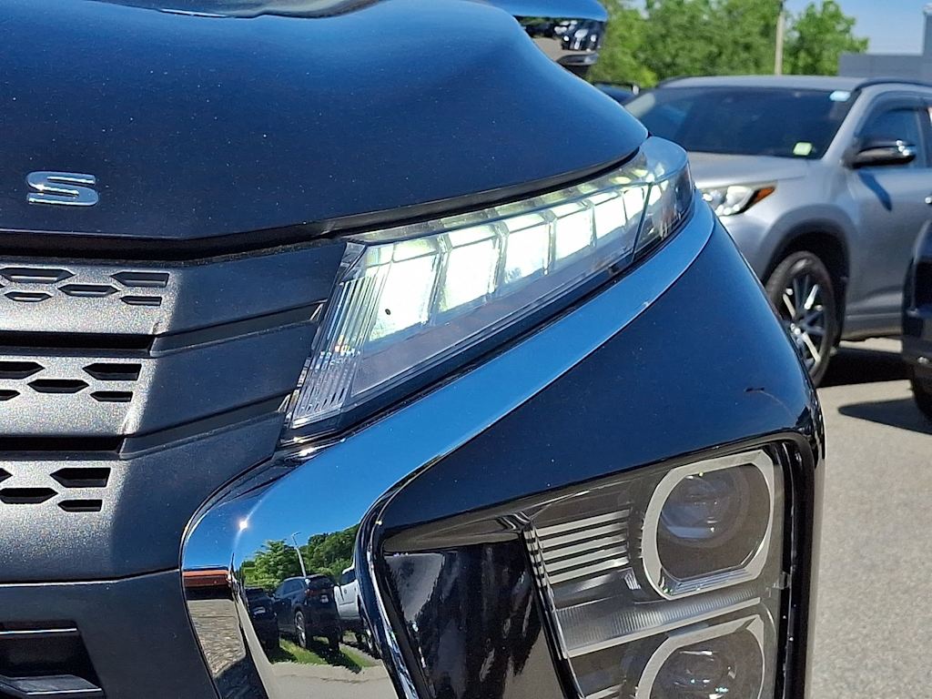 Thumbnail: 2023 Mitsubishi Eclipse Cross - 19