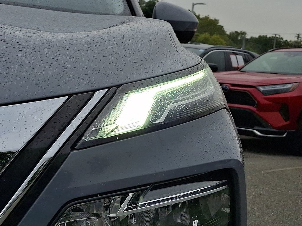 Thumbnail: 2021 Nissan Rogue - 18