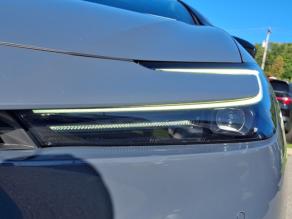 Thumbnail: 2023 Toyota Prius - 7
