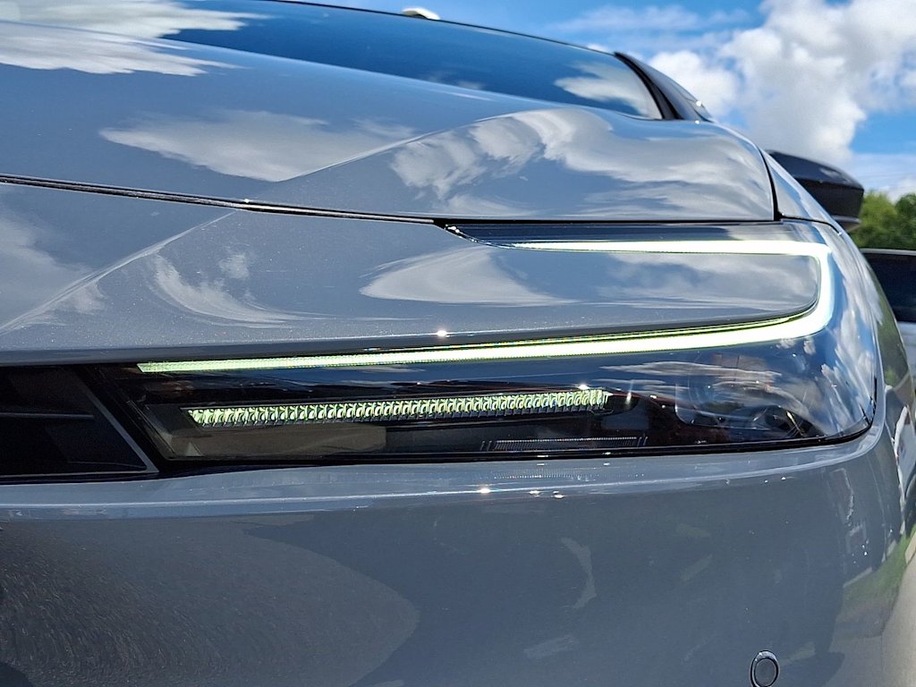 Thumbnail: 2023 Toyota Prius Prime - 7