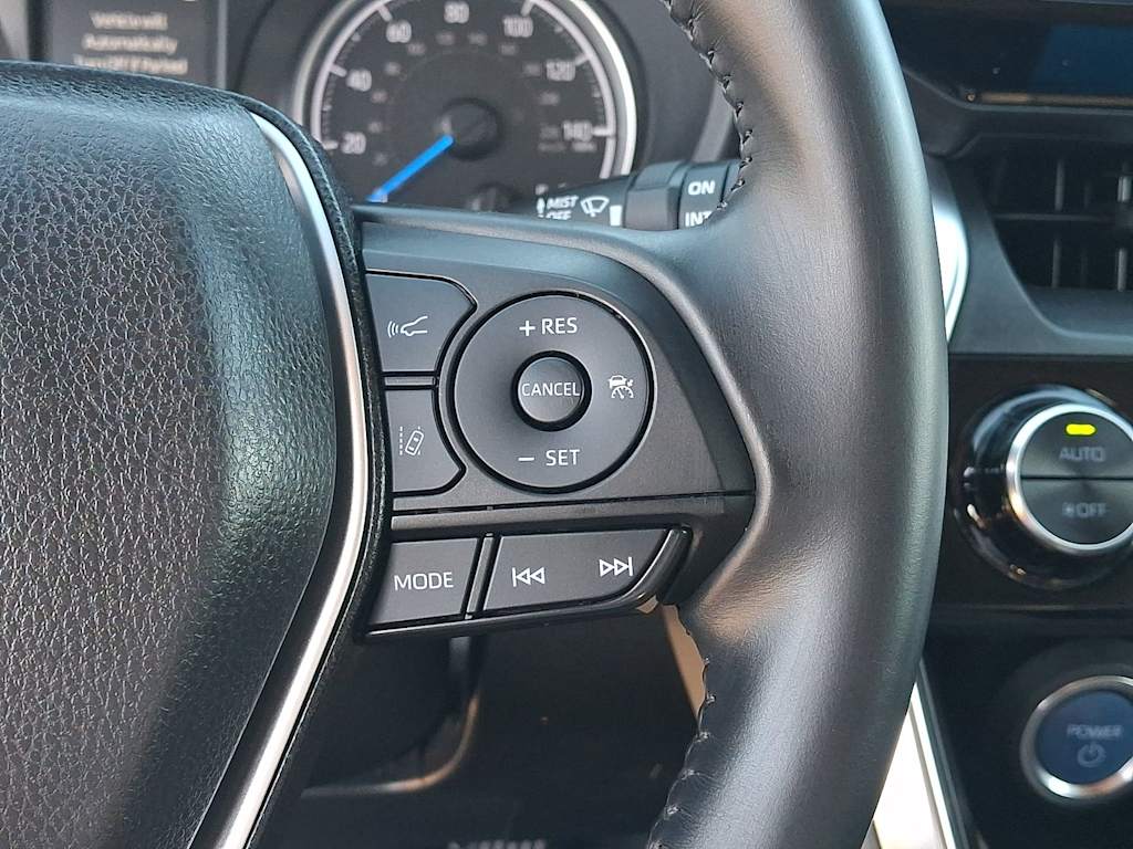 Thumbnail: 2021 Toyota Venza - 27