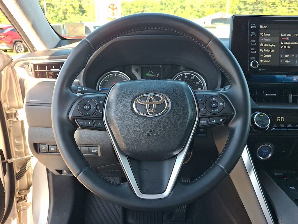 Thumbnail: 2021 Toyota Venza - 9