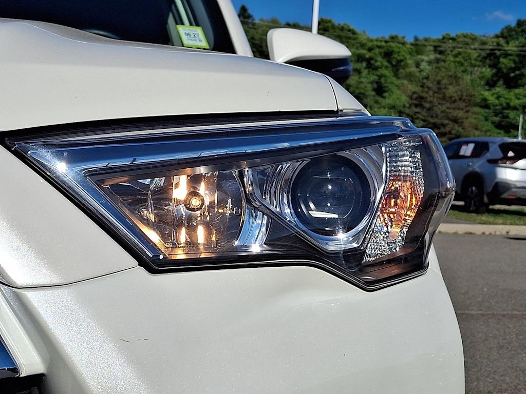 Thumbnail: 2023 Toyota 4Runner - 20