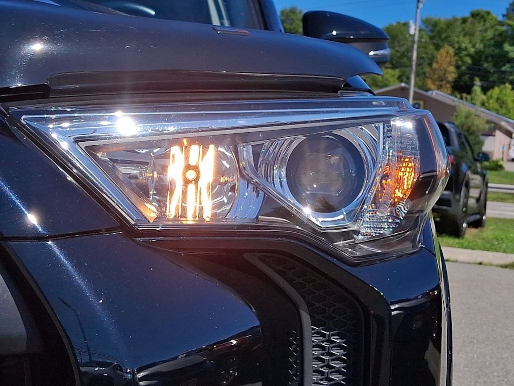 Thumbnail: 2023 Toyota 4Runner - 19